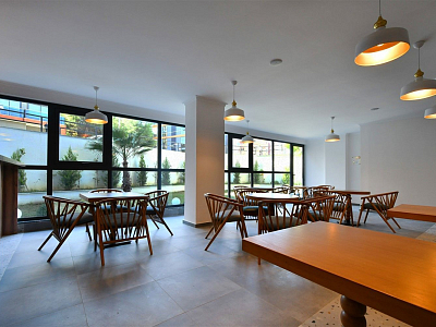 Готовые апартаменты 1+1 с панорамными окнами в районе Авсаллар