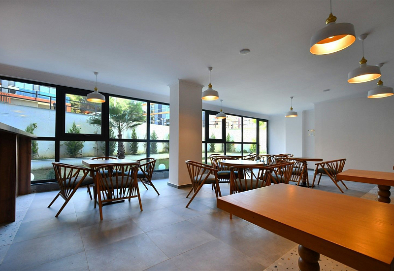 Готовые апартаменты 1+1 с панорамными окнами в районе Авсаллар