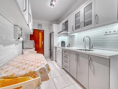 Квартира планировки 3+1 с отдельной кухней на первой береговой линии